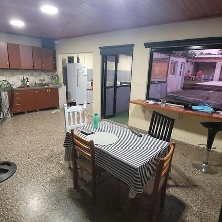 Habitacion Privada En Casa Particular Con Bano Y Espacios En Comun Compartidos- Precios Para 2 Personas 13000 Pesos Argentinos - 1 Persona 7500 Por Noche Concordia Zewnętrze zdjęcie