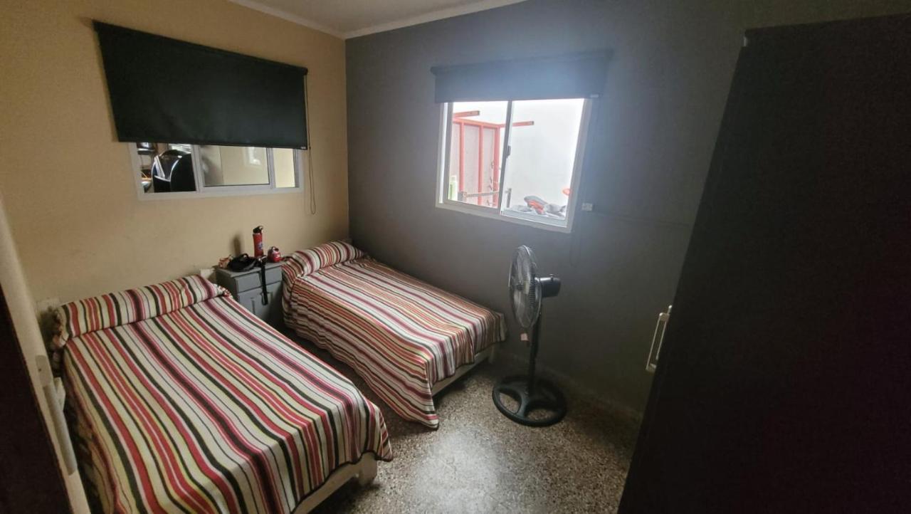 Habitacion Privada En Casa Particular Con Bano Y Espacios En Comun Compartidos- Precios Para 2 Personas 13000 Pesos Argentinos - 1 Persona 7500 Por Noche Concordia Zewnętrze zdjęcie